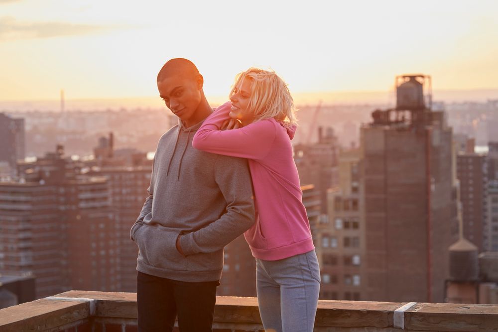 Толстовка с капюшоном женская Hoodie, лиловая — изображение 6